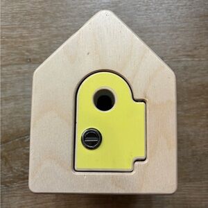 Lovevery - Wooden House